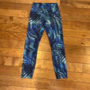 I am selling Lululemon leggings